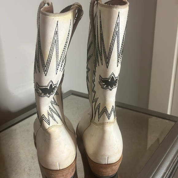 Cowboy boots - Picture 2 of 3